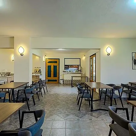 Vasiliki Hotel *